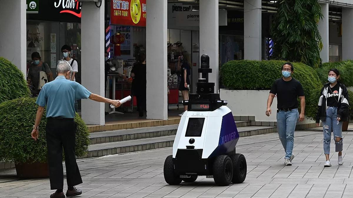 Nuro autonomous delivery vehicle